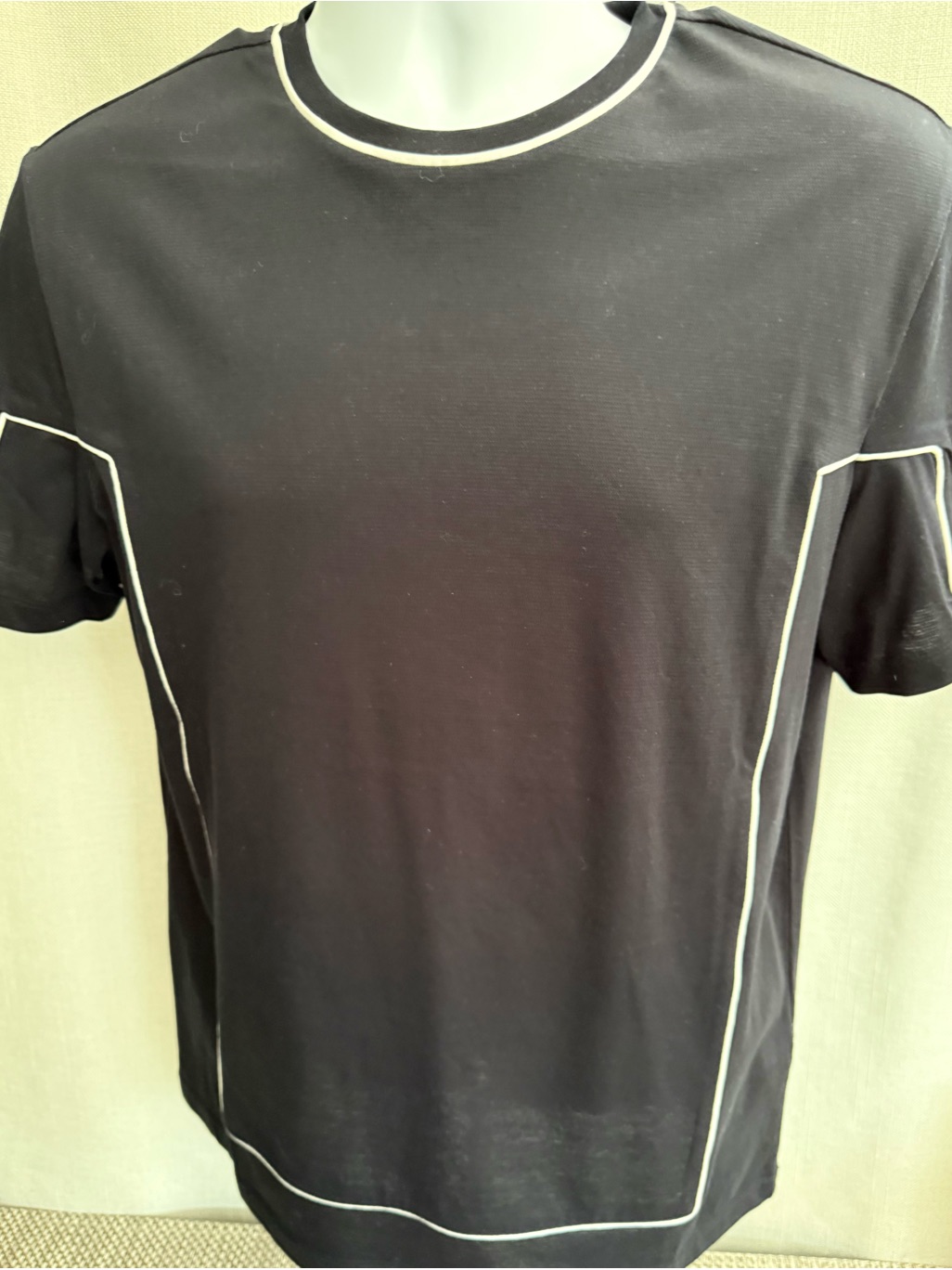 Reiss Black Crew Tee With White Piping